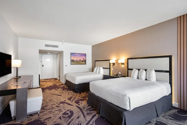 غرفة بسريرين كوين بإطلالة على المسبح لذوي الإعاقة، Hotel Zoso 2/3
