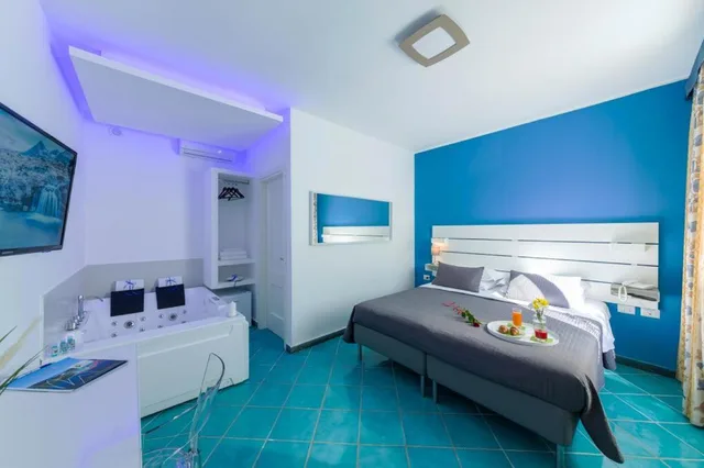 جناح بجاكوزي، Agave Hotel Residence Inn 1/3