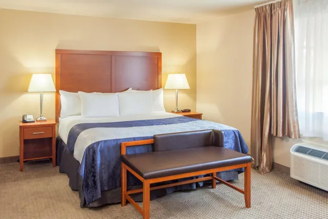 جناح لذوي الإعاقة، Baymont by Wyndham Grand Forks 4/9