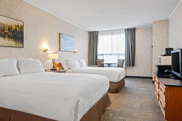 Drive Up, 2 Queen Beds، Travelodge by Wyndham Amherst 4/5
