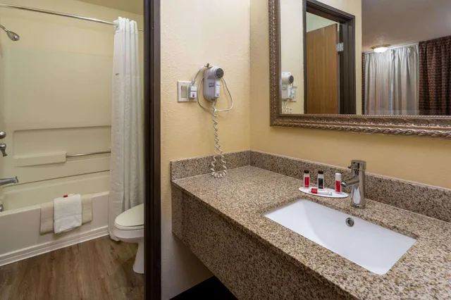 غرفة ديلوكس بسريرين كوين، Travelodge By Wyndham Albuquerque East 6/8