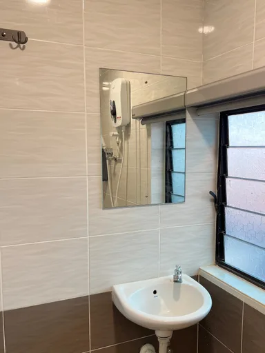 غرفة ثلاثية مفردة، Quee Hotel 3/4