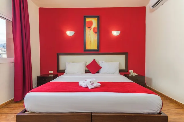 غرفة عائلية بثلاثة أسرّة بغرفتي نوم، Al Murjan Palace Hotel, Jounieh 2/10