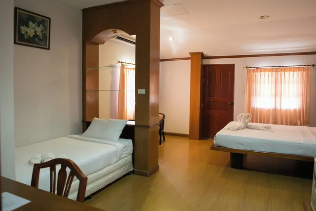 جناح عائلي ثلاثي بسريرين مزدوجين، Haad Rin Resort 4/10