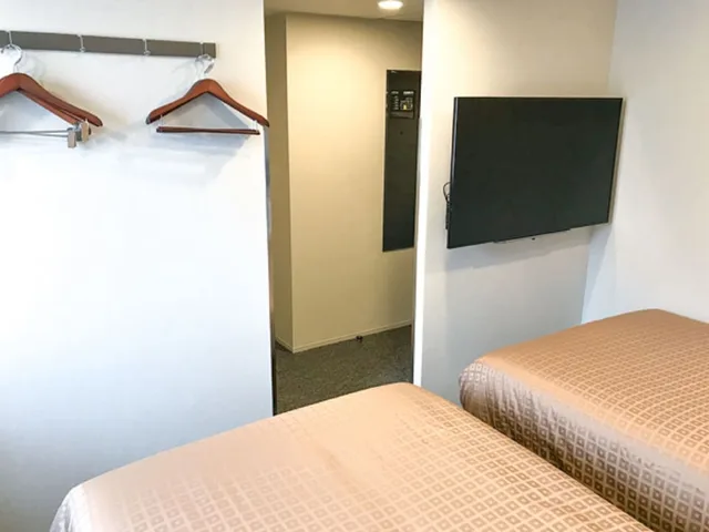 غرفة بسريرين منفصلين، Hotel Livemax Chiba-Chuo Ekimae 2/3