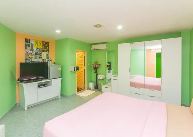 غرفة قياسية بسرير مزدوج، Aree 'S House 2/2