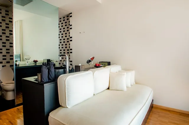 غرفة ديلوكس ركنية بسرير كينج بإطلالة على النهر، Sala Rattanakosin Bangkok Hotel 8/10