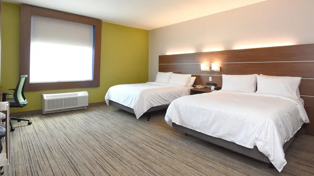 Standard, 2 Queen Beds, Sofa, Holiday Inn Express Hotel And Suites Southern Pines Pinehurst Area 3/5