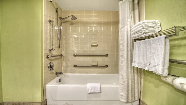 Standard, 2 Double Beds, Accessible, Holiday Inn Express Greenville 10/10