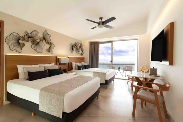 غرفة سوبيريور بسرير مزدوج، Sunset Plaza Beach Resort 1/4