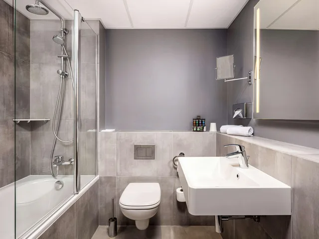 غرفة بسرير كوين، Novotel Poznan Centrum 7/7