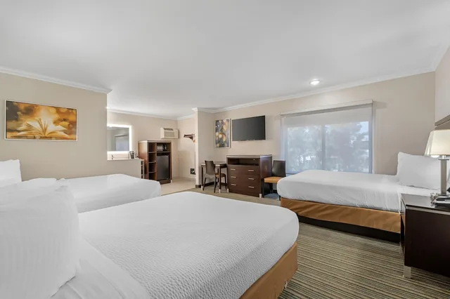 غرفة قياسية بسريرين كوين، Best Western Courtesy Inn - Anaheim Park Hotel 5/10