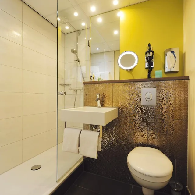 غرفة سوبيريور بسرير مزدوج، Mercure Groningen Martiniplaza 8/8