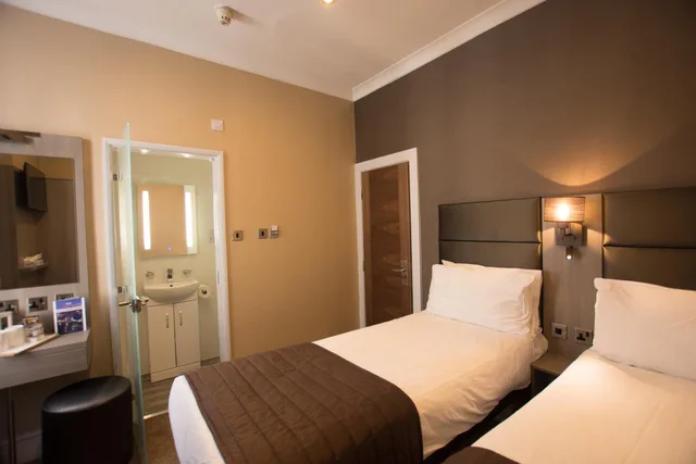 غرفة مفردة، Brunel Hotel 9/14