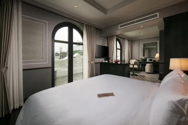 جناح بإطلالة على المدينة بشرفة، La Sinfonia Citadel hotel and Spa 1/8