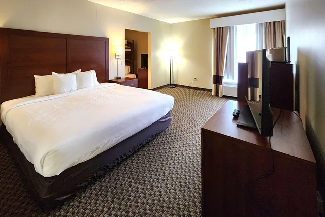 غرفة رباعية، Comfort Inn & Suites Mount Pocono 3/6