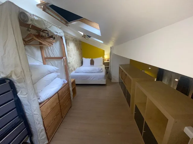 شقة بسرير كوين وسرير فردي مع أريكة، Les Patios Du Marais 2/4