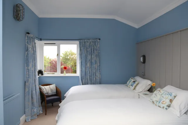 غرفة سوبيريور بسريرين منفصلين، Holly Tree House 1/2
