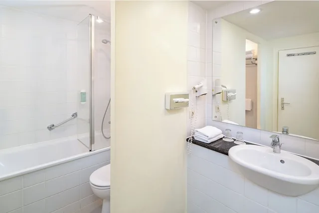 Panorama, Studio, Double Bed, Forest View, Sofa، Ahorn Seehotel Templin 3/3