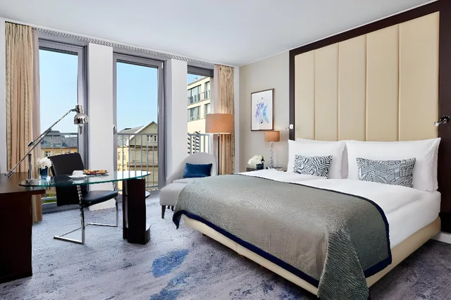 غرفة ديلوكس بسريرين منفصلين مع أريكة، Hotel Ko59 Dusseldorf - Member of Hommage Luxury Hotels Collection 2/2