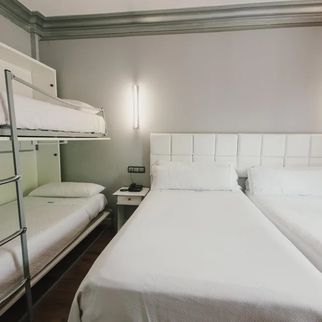 غرفة عائلية، Hotel Los Angeles & Spa 4/7
