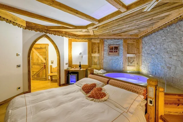 Twin Beds, HOTEL CHALET PINETA 1/1