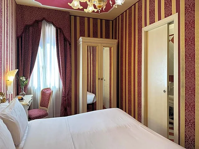 Standard, Double Bed, Hotel Alcyone 1/4