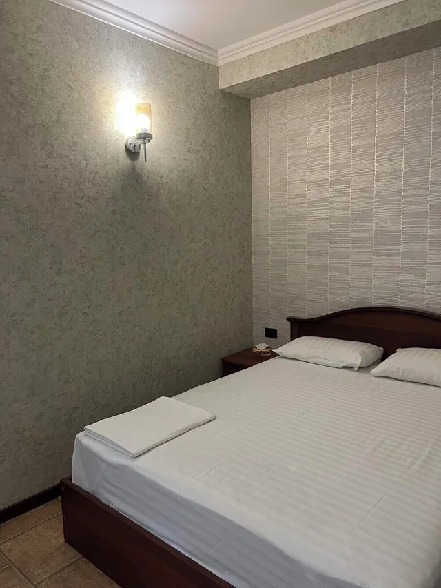 Budget, Double Bed, Park Avenue Hotel 1/4