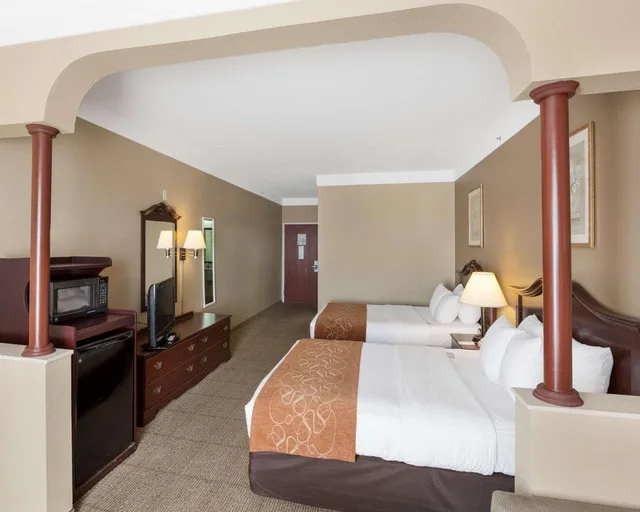 غرفة بسريرين كوين، Comfort Suites Plainview 1/4