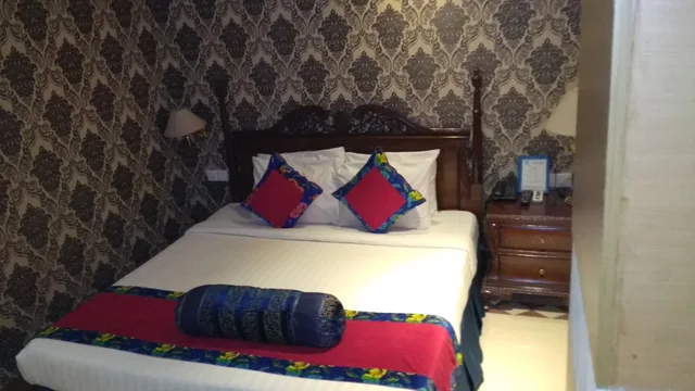 Deluxe Double Room(One Queen Bed) with One Way Shuttle Transfer، Sea Shell Hotel 1/2