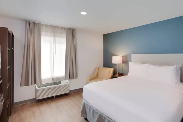 غرفة قياسية بسرير كوين، WoodSpring Suites Houston Northwest 2/5