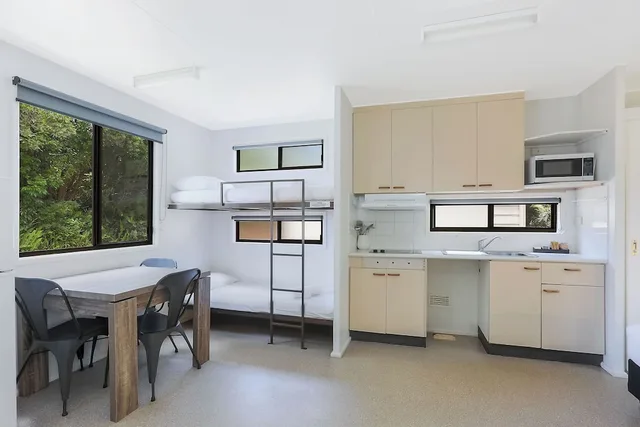 كابينة اقتصادية بسرير كوين وسرير بطابقين، Reflections Holiday Parks Nambucca Heads 3/4