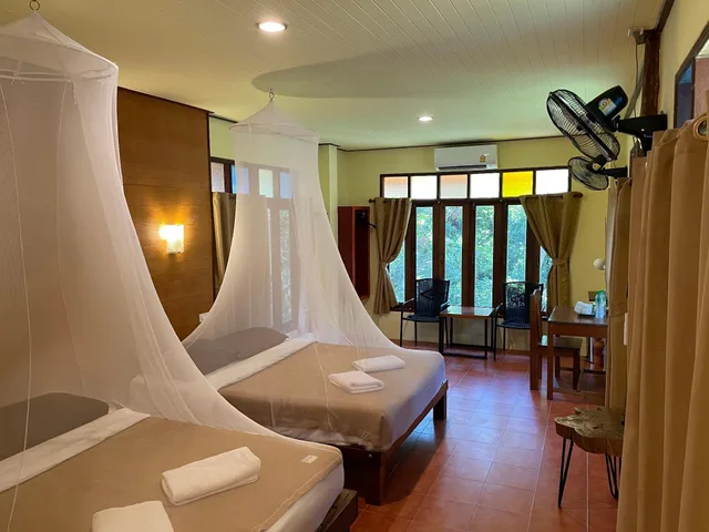 غرفة ديلوكس بإطلالة على النهر، Art's Riverview Lodge 1/1