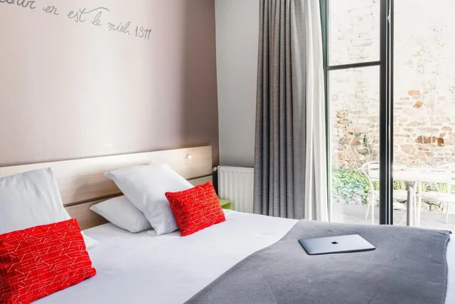 غرفة سوبيريور بسرير مزدوج بشرفة، The Originals Boutique Hotel Du Chateau Dinan 1/1