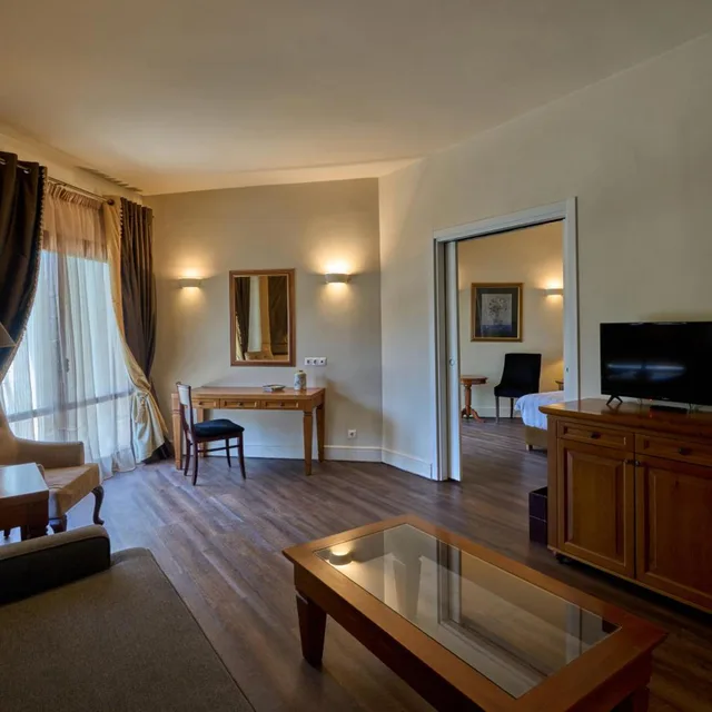 Family Suite, Balcony, Xenia Portaria 5/10