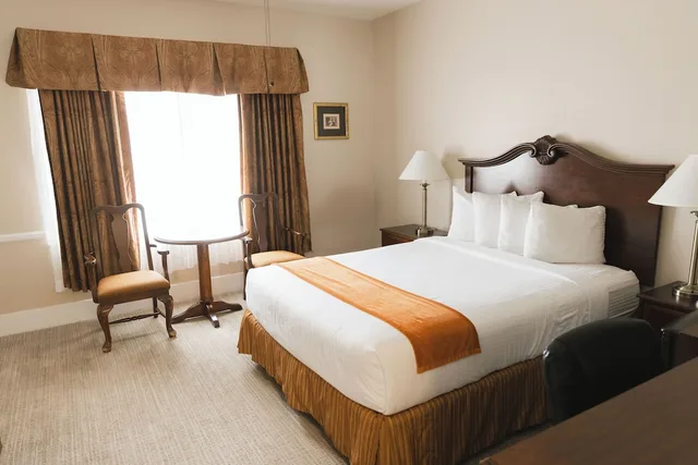 غرفة قياسية بسرير كوين، HISTORIC SANTA MARIA INN 3/5