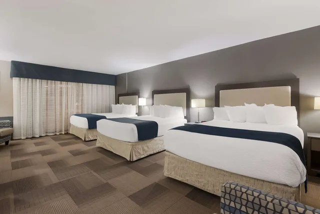 غرفة بسريرين كوين، Best Western St Catharines Hotel Conference Centre 2/3