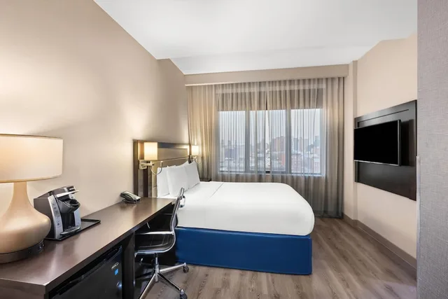 Upgrade, Efficiency, Queen Bed, Accessible، Comfort Inn Prospect Park-Brooklyn 7/8