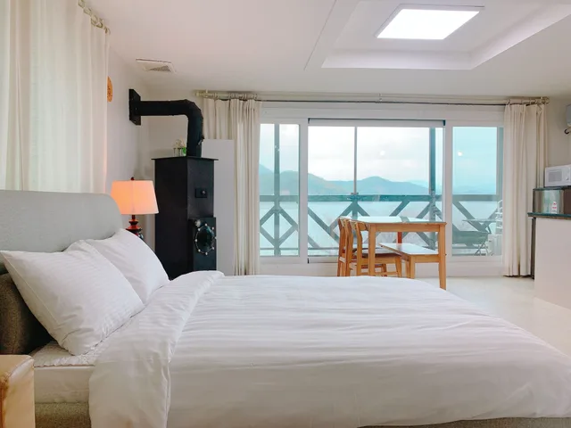 غرفة قياسية بسرير مزدوج بغرفة نوم واحدة، Interlaken Pension In Gapyeong 2/10
