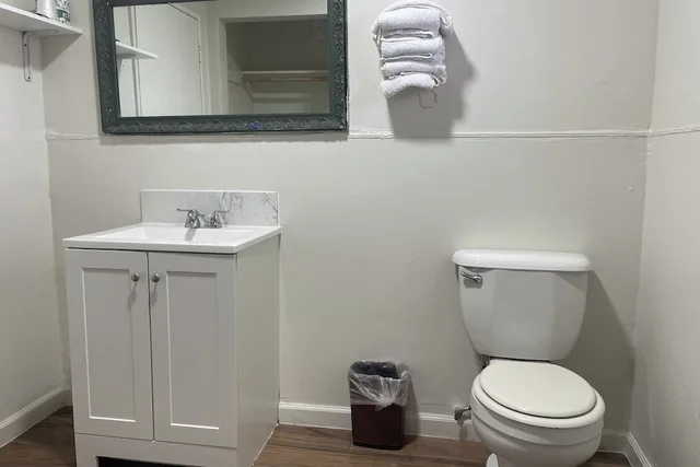 Queen Bed with Kitchenette Non - Smoking، Oak Motel Modesto CA 8/8