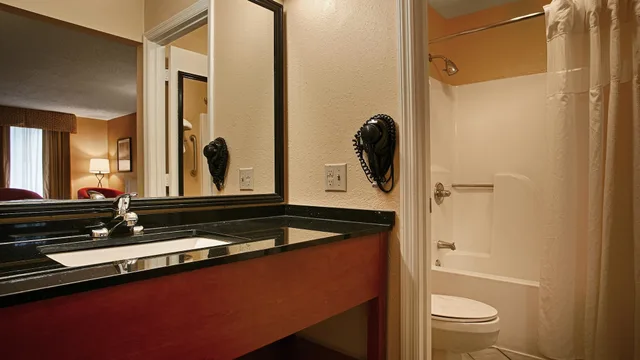 غرفة قياسية بسريرين مزدوجين يُسمح فيها بالحيوانات الأليفة، Best Western Corbin Inn 9/9