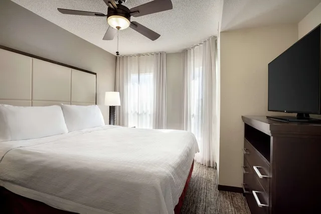 2 Bedrooms, Suite, 1 Single and 2 Double Beds، Homewood Suites by Hilton Phoenix Chandler 2/6
