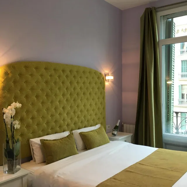 غرفة بسرير مزدوج أو سريرين منفصلين بإطلالة، Hotel Ginebra 3/8