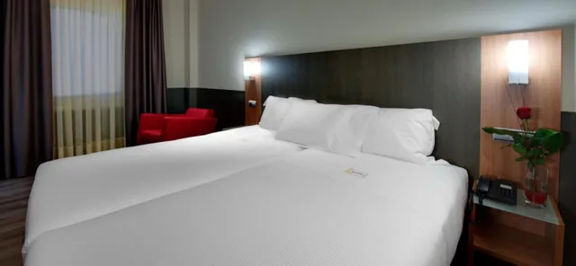 غرفة قياسية مفردة بسرير مزدوج، Maisonnave 1/2