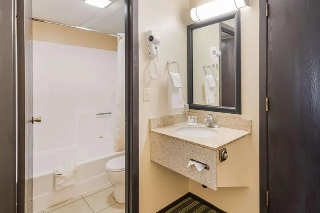 غرفة بسرير كينج، Quality Inn Clovis 5/5