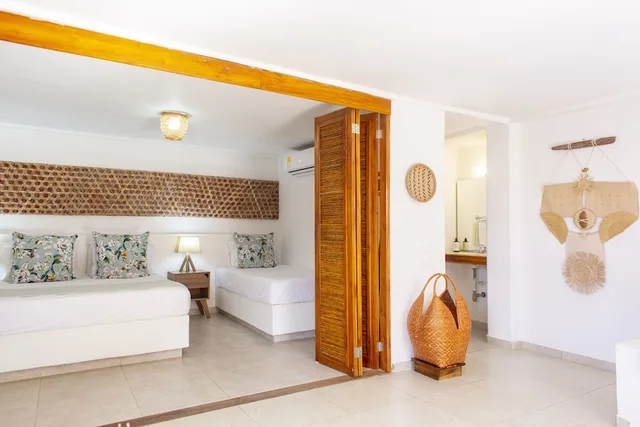 Superior, Bungalow, Double and Twin Beds, ISLA DEL SOL 7/10