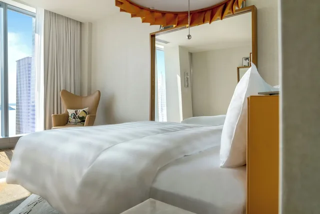 Superior, King Bed, Bay View، Lotte Hotel Seattle 4/6