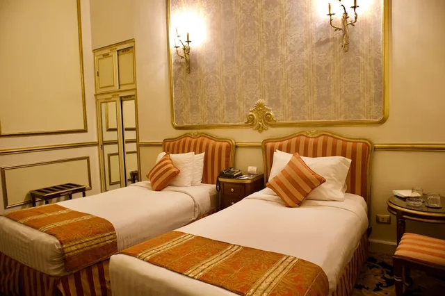 Golden Classic Room City View with Light Dinner، Le Metropole Luxury Heritage Hotel Since 1902 by Paradise Inn Group 5/9