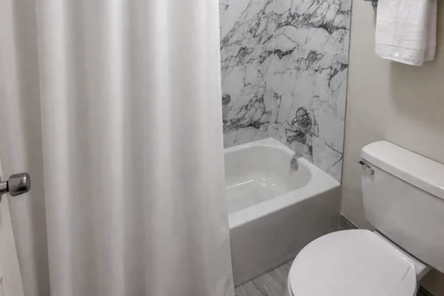 غرفة بسرير كينج لذوي الإعاقة، Quality Inn Mount Pleasant 4/5