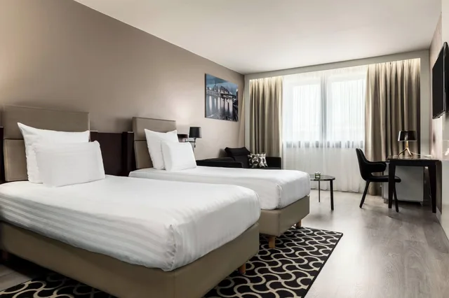 غرفة سوبيريور بسريرين منفصلين، Ac Hotel Paris Porte Maillot 2/10